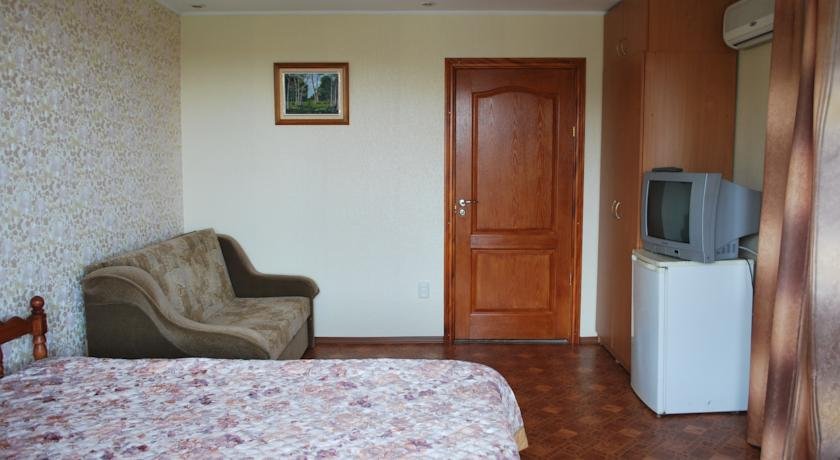 Алушта: Guest House Antarius