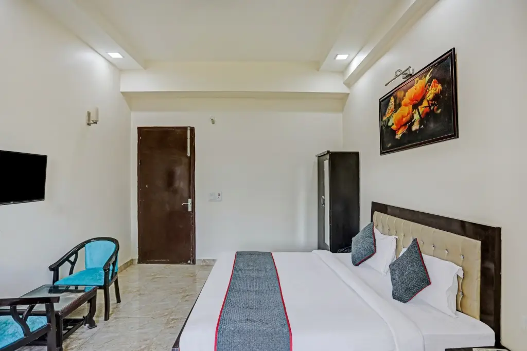 Нойда: Collection O 82565 Hotel Park View Inn