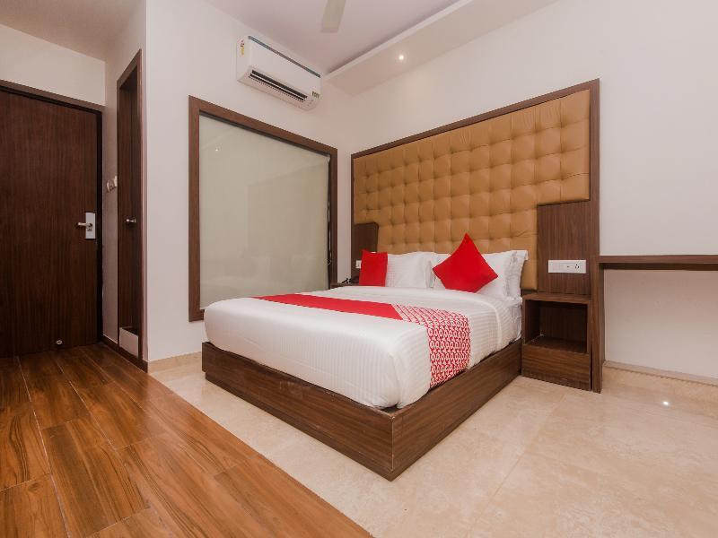 Мумбаи: Capital O 12063 Hotel Pearls BKC Inn
