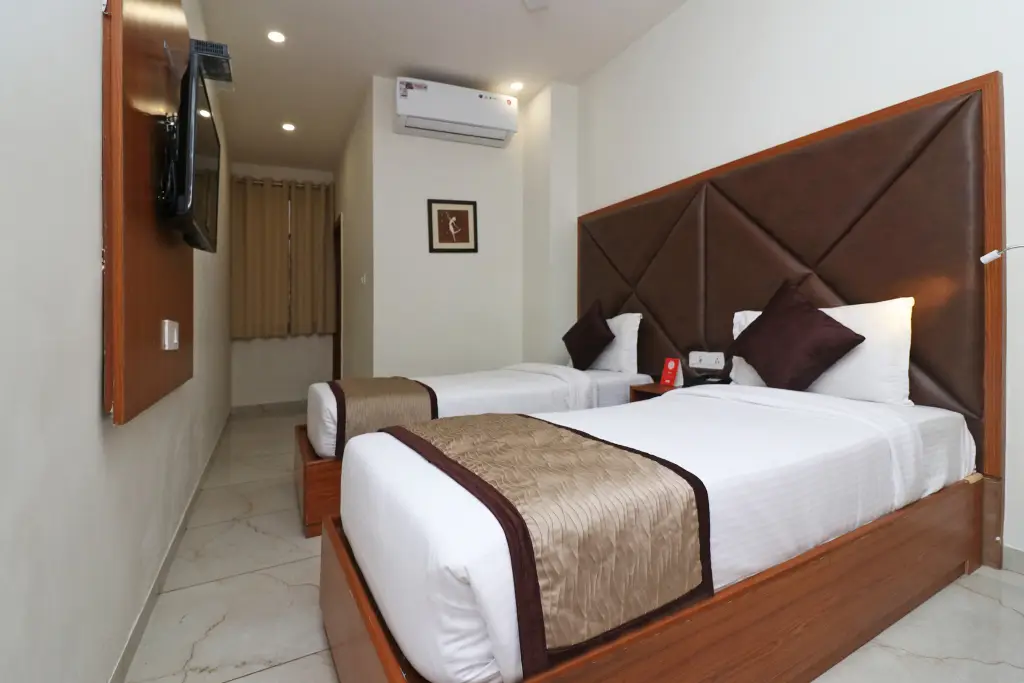 Кота: Capital O 10148 Hotel Paras Royale By Arn Group