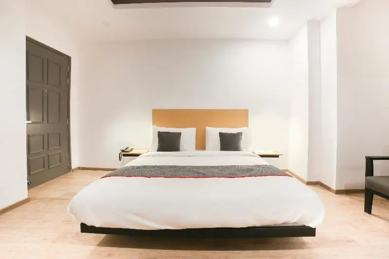 Гуруграм: OYO 78628 Townhouse 136 Sector 46 Vikas Marg