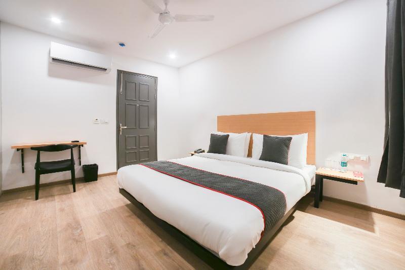 Гуруграм: OYO 78628 Townhouse 136 Sector 46 Vikas Marg
