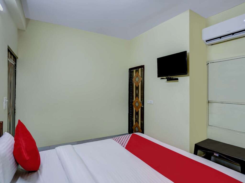 Большая Нойда: Oyo 75124 Hotel Rama Deluxe