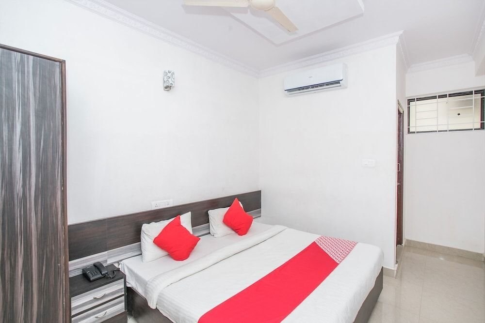 Бангалор: OYO 13941 NR Suites