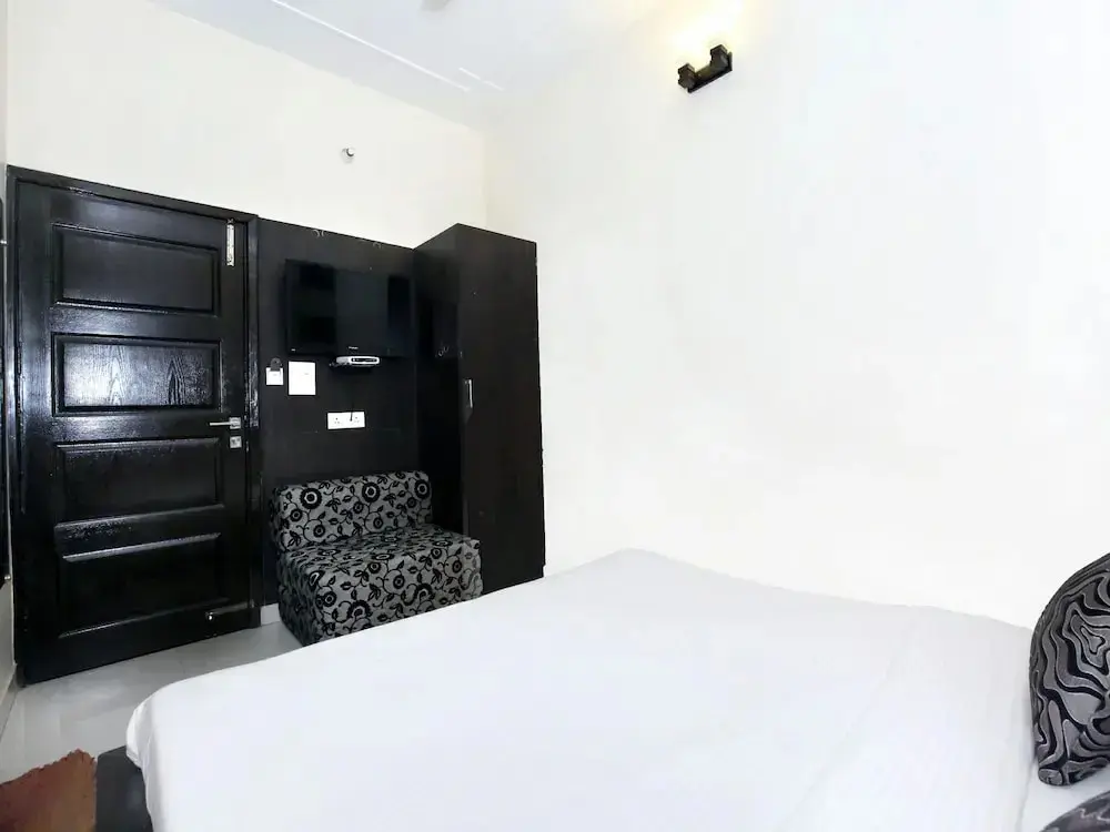 Амритсар: Capital O 9235 Hotel Nayyar