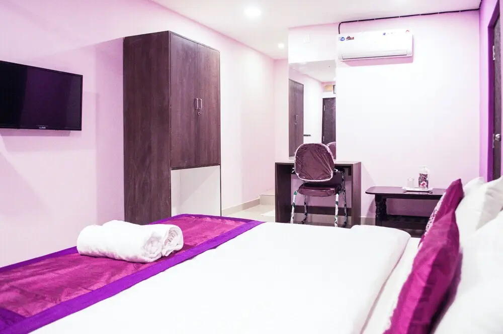 Бангалор: Capital O 5683 SS Suites