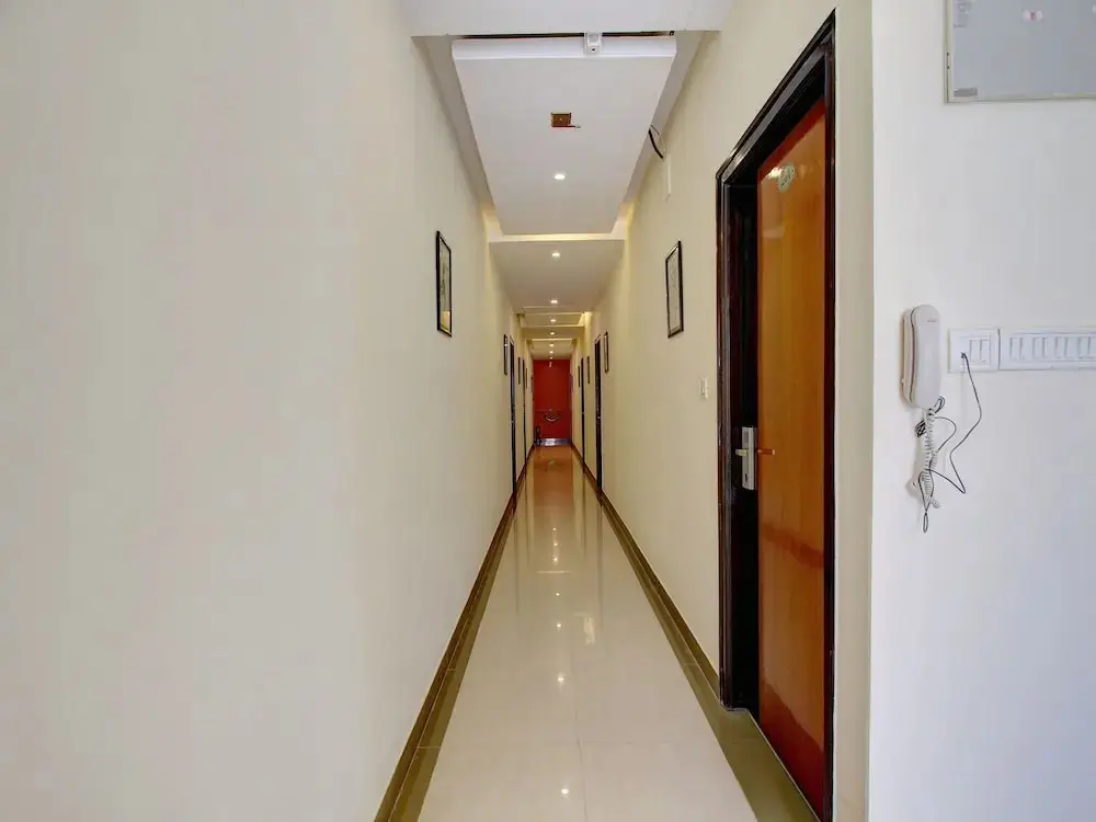 Бангалор: Capital O 11137 Hotel Morgen Suites