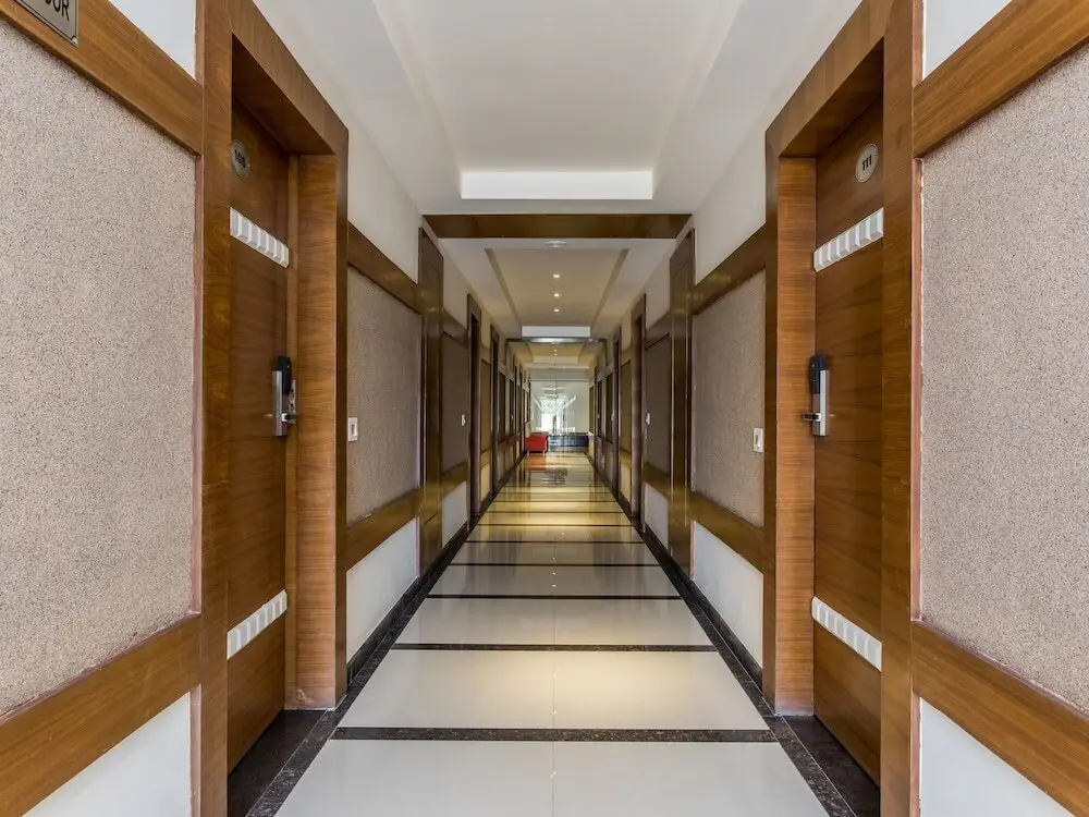 Индаур: Hotel 25 Hours by OYO Rooms