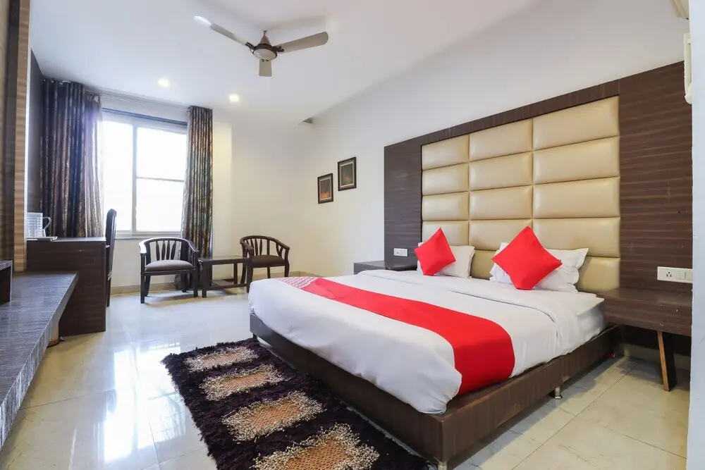 Лакхнау: City Club & Hotels by OYO Rooms
