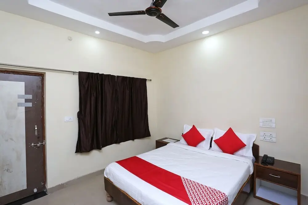 Райпур: Prince Guest House