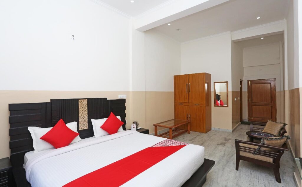 Сукха: Hotel Jay Continental By OYO Rooms