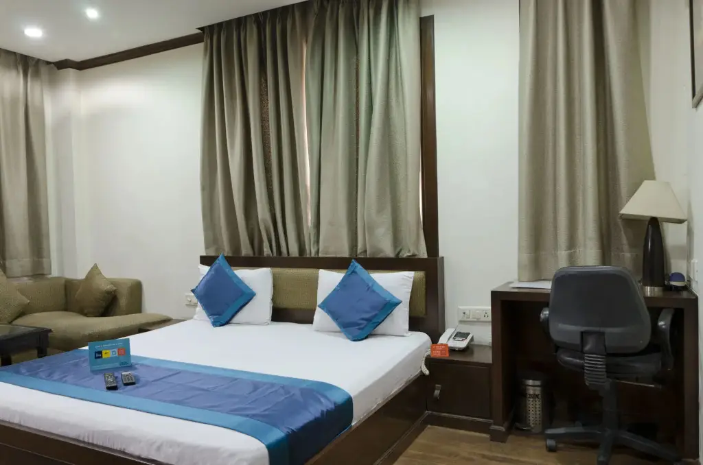 Нью-Дели: Stallen Suites Nehru Place by FabHotels