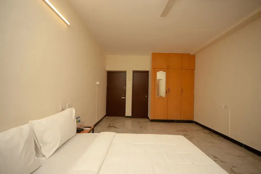 Ченнаи: SilverKey Executive Stays 24150 Egmore
