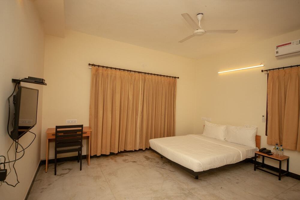 Ченнаи: SilverKey Executive Stays 24150 Egmore