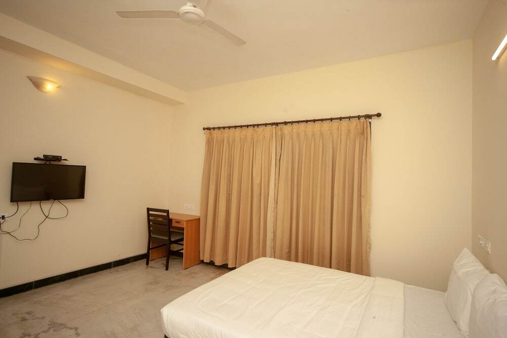 Ченнаи: SilverKey Executive Stays 24150 Egmore