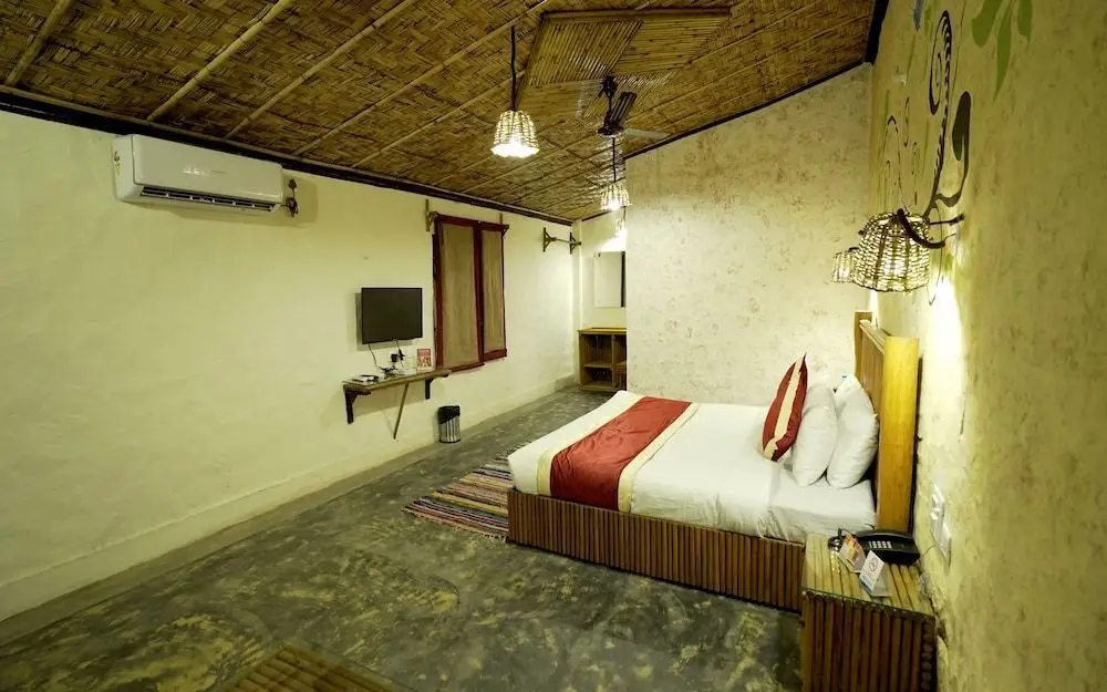 Наинитал: V One Resort Soho Jim Corbett