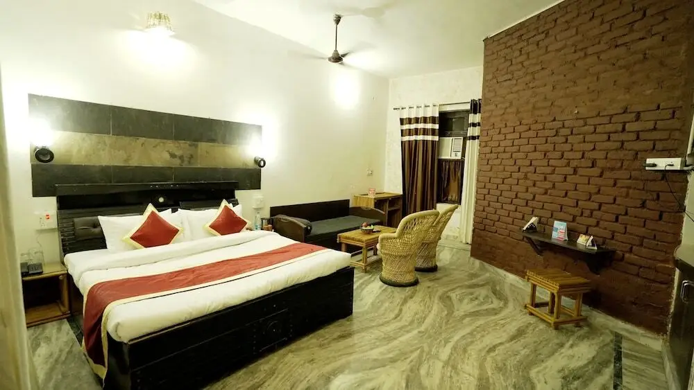 Наинитал: V One Resort Soho Jim Corbett