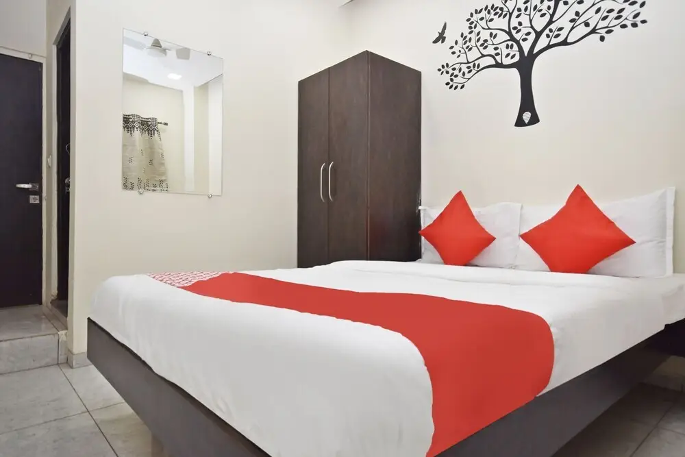 Аурангабад: Hotel Royal Front by OYO Rooms