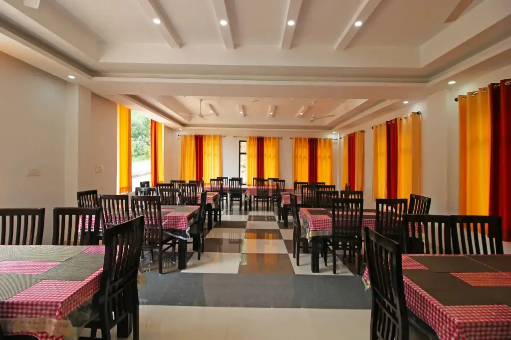 Кангра: Hotel Chandni By OYO Rooms