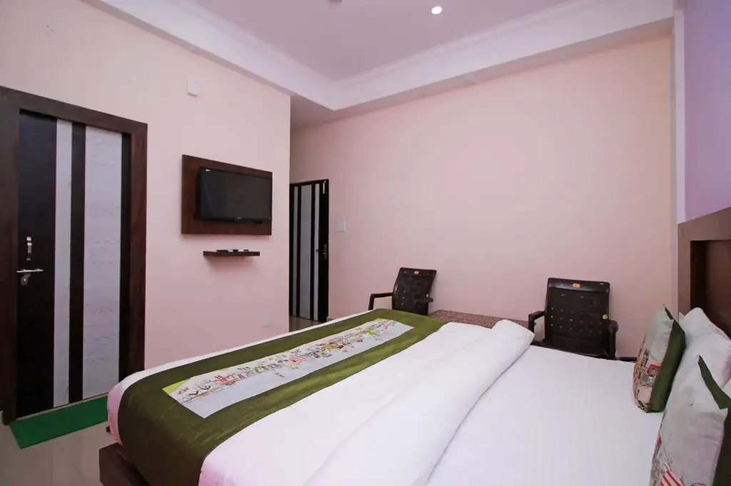 Кангра: Hotel Chandni By OYO Rooms