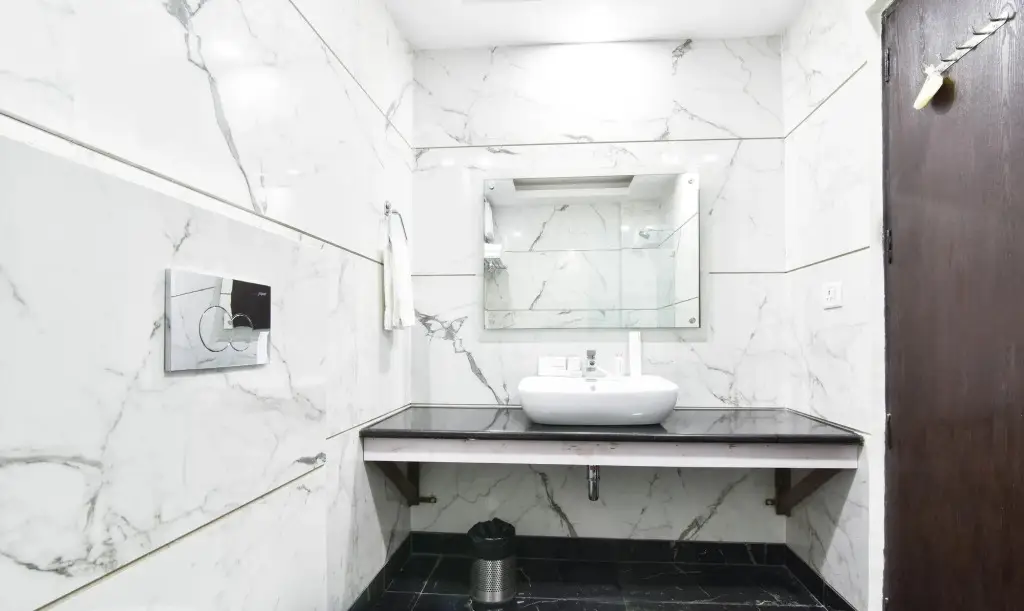 Нью-Дели: Capital O 48270 Hotel Mehar Castle