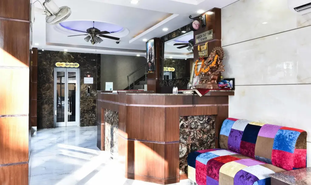 Нью-Дели: Capital O 48270 Hotel Mehar Castle