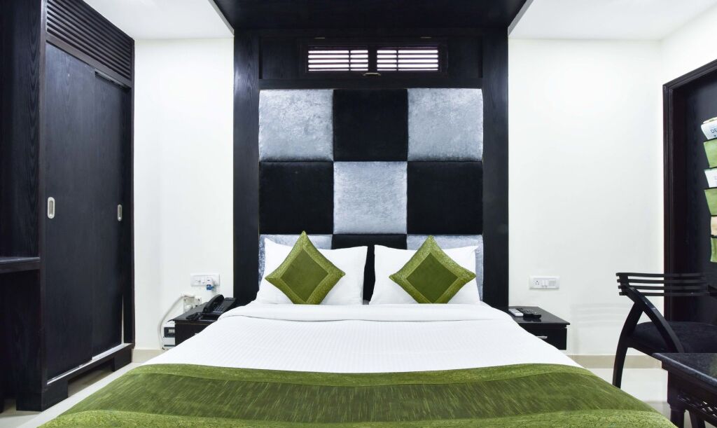 Нью-Дели: Capital O 48270 Hotel Mehar Castle