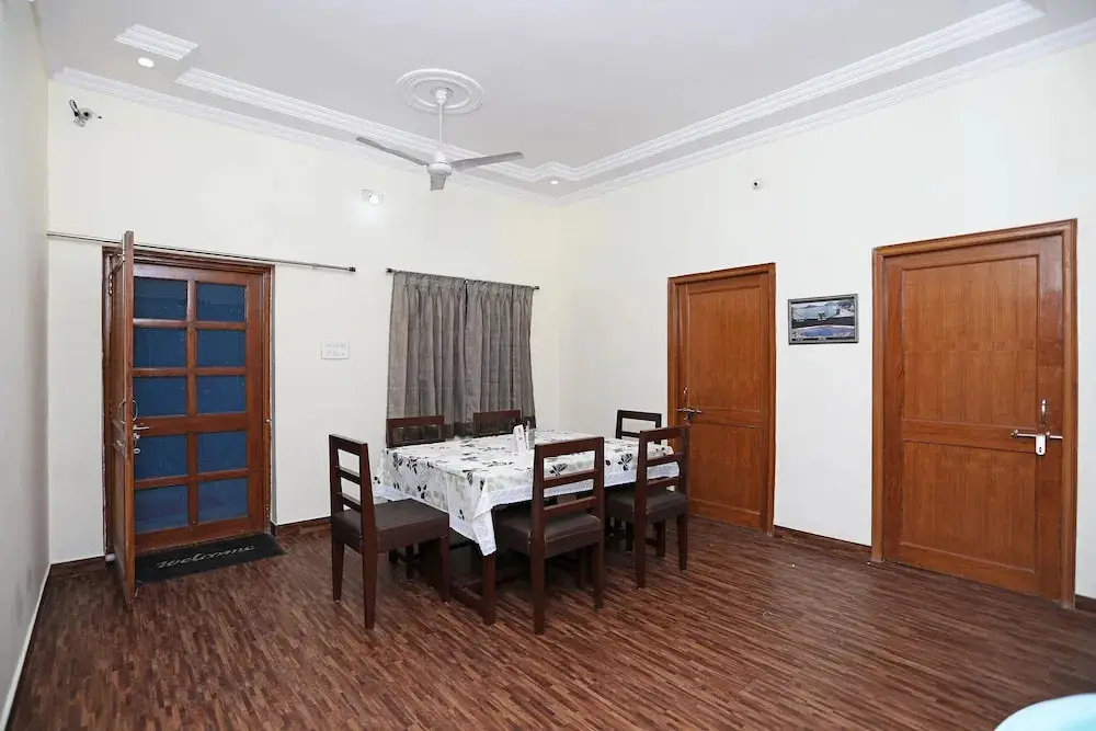 Удаипур: Urvi Apartments by OYO Rooms