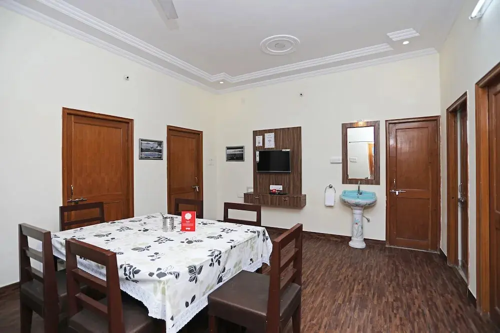 Удаипур: Urvi Apartments by OYO Rooms