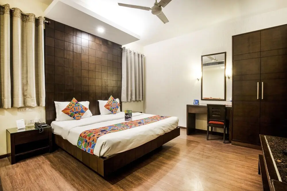 Нью-Дели: Stallen Suites Nehru Place by FabHotels