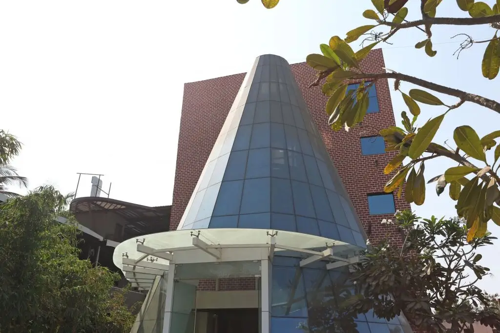 OYO 8190 Hotel Satyan Inn — фото 1