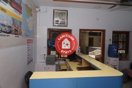 Бхудж: OYO 82356 Hotel Shreenathji