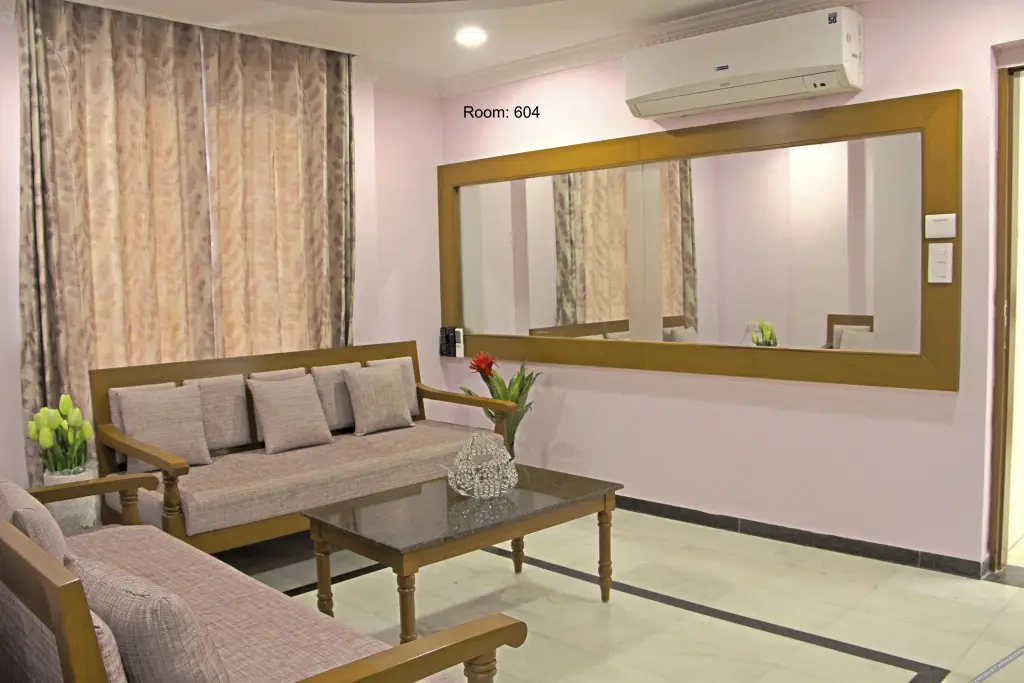 Вадодара: White House Service Apartments