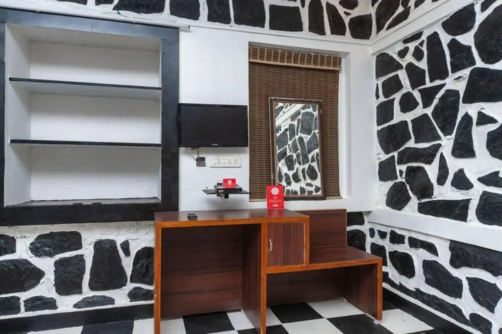 Шолаандан: Coastal Grand JMA Resorts Sirumalai