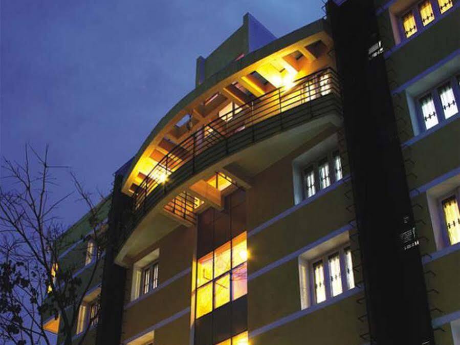 Бангалор: 16 Squares Luxury Suites & Boutique Hotel