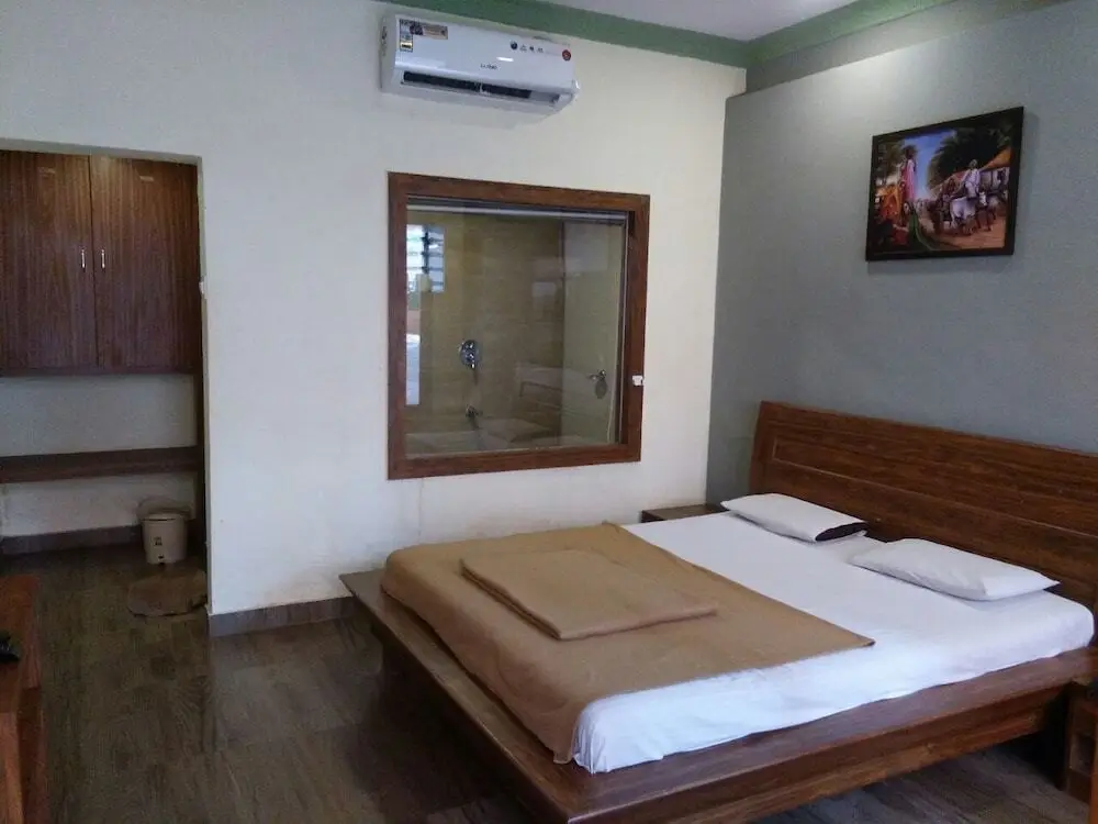 Матеран: Royal Hotel at Matheran