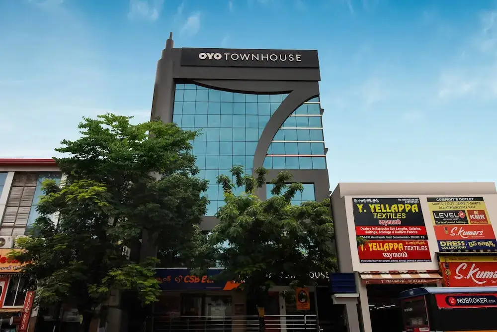 Секундерабад: Super OYO Townhouse 600 Gangothri