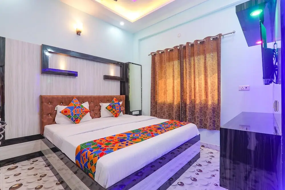 Сарнатх: Lumbini International by FabHotel