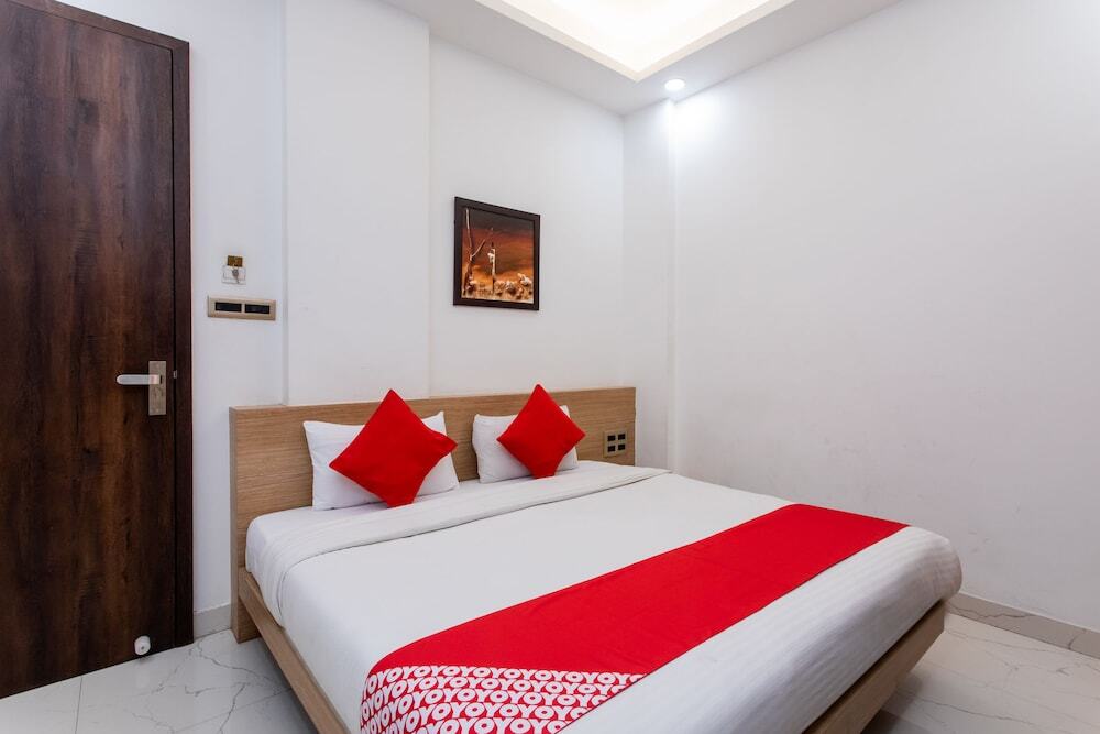 Бхопал: OYO 27658 Hotel New Mohit Regency