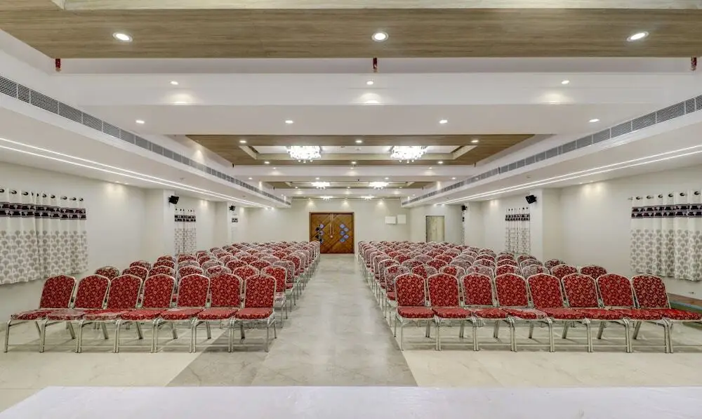 Висакхапатнам: Grand Milan by Treebo