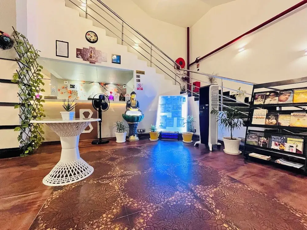 Сарнатх: Hotel Buddha Park Near Sarnath