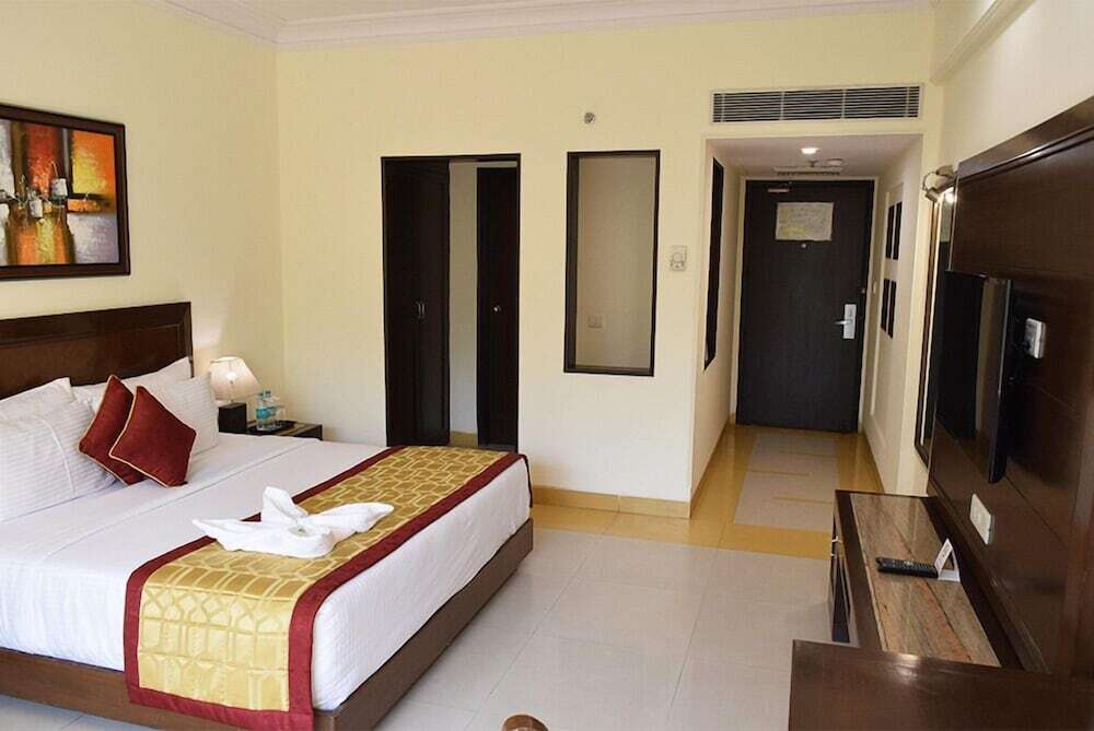 Прем-Нагар: V One Hotel - The Competent Palace