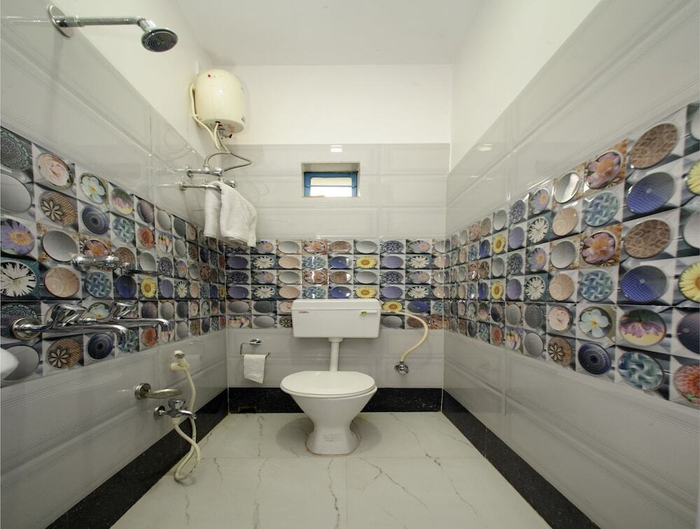 Колката: Collection O 8972 Raj Guest House