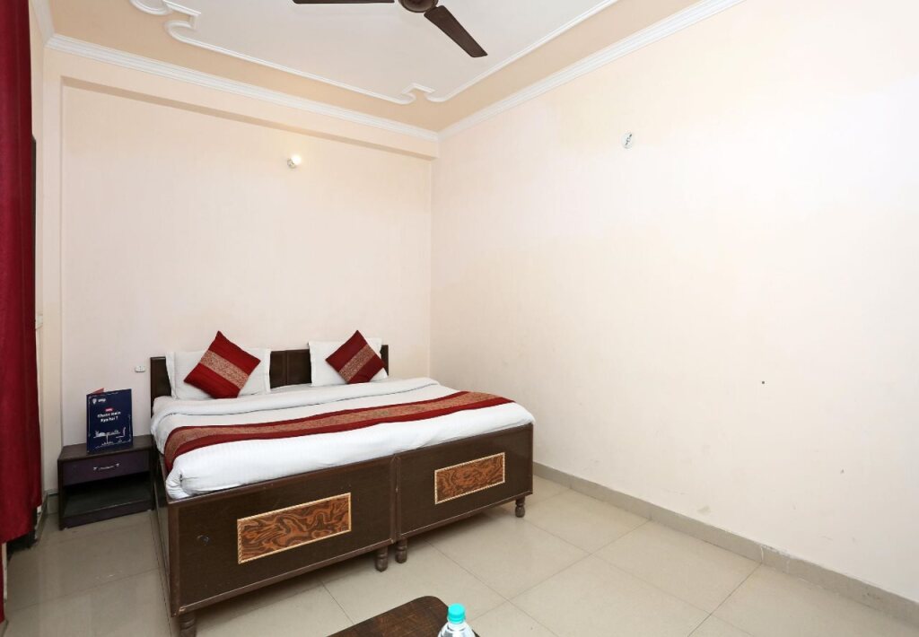 Нью-Дели: OYO 8404 Hotel Aerofly
