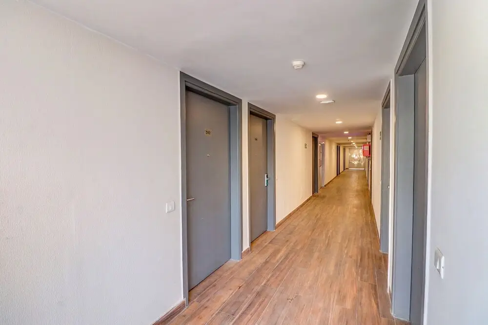 Нью-Дели: F9 Kirti Nagar by Fabhotel