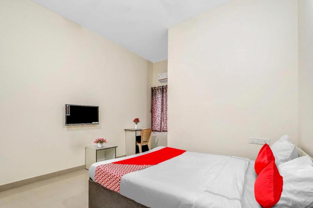 Бангалор: OYO Flagship 703044 Gn Nelli Rooms
