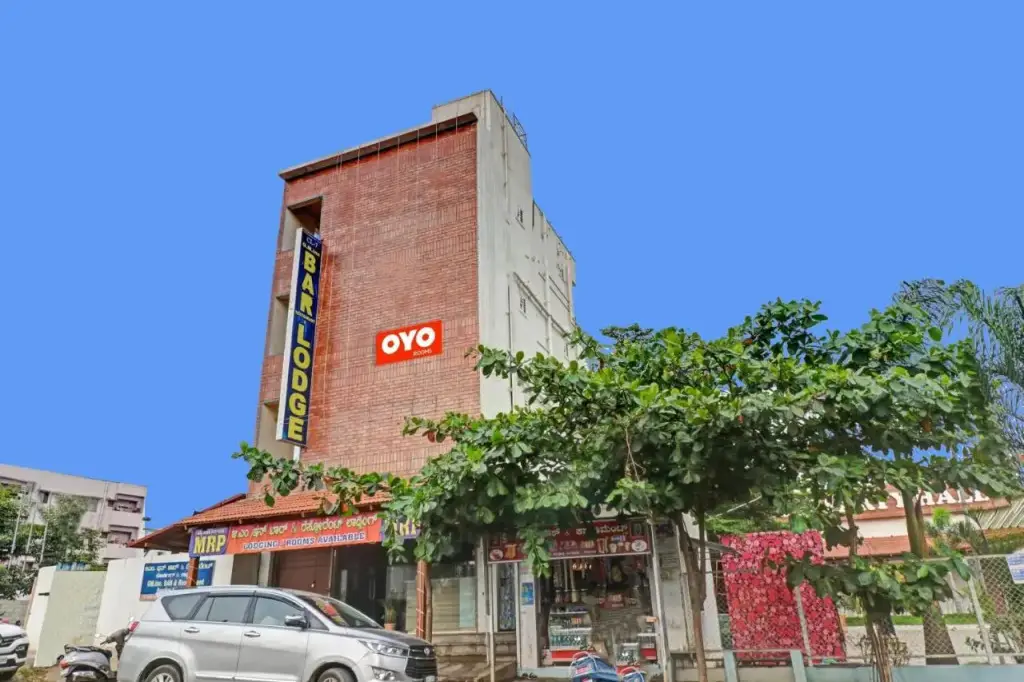 OYO Flagship 701156 G M Boarding And Lodging — фото 1