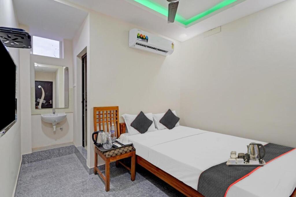 Ченнаи: Townhouse 1096 Hotel Redfox Nungambakkam