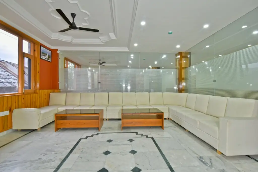 Дармсала: Hotel Pine View - Hotel In Dharamshala