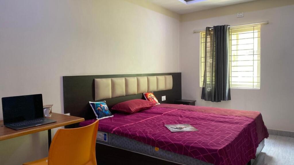 Бангалор: Co-Live Marion C Suites Business Hotels